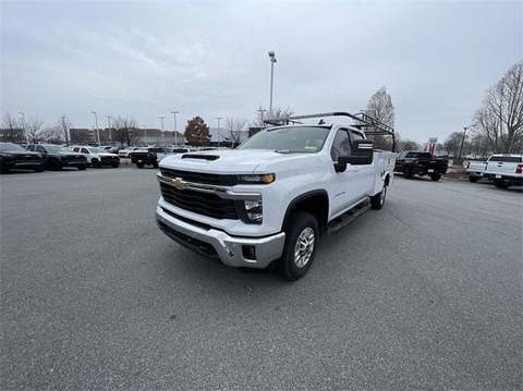 2025 Chevrolet Silverado 3500.