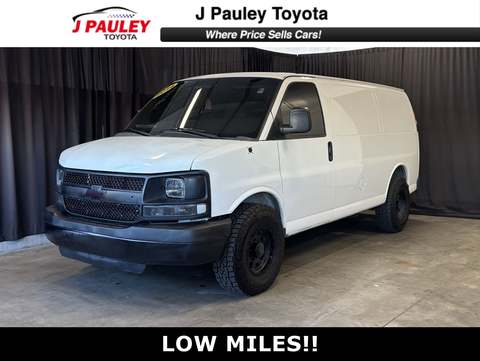 2014 Chevrolet Express.
