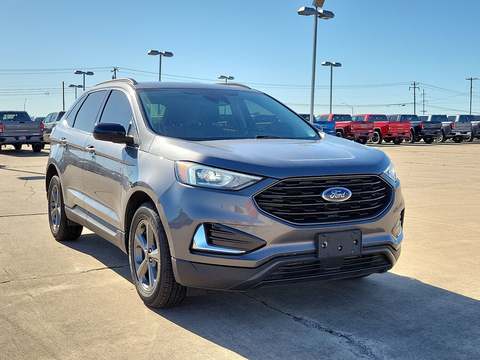 2022 Ford Edge.