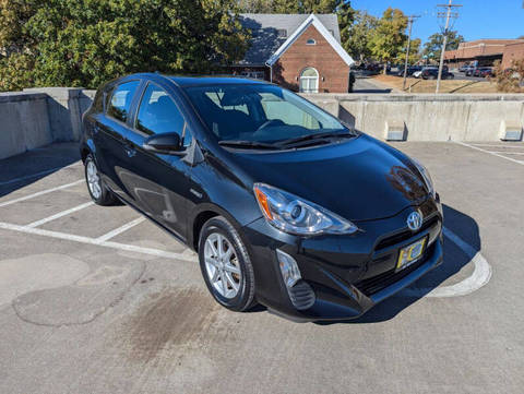 2016 Toyota Prius.