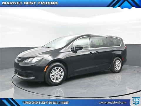 2022 Chrysler Voyager.