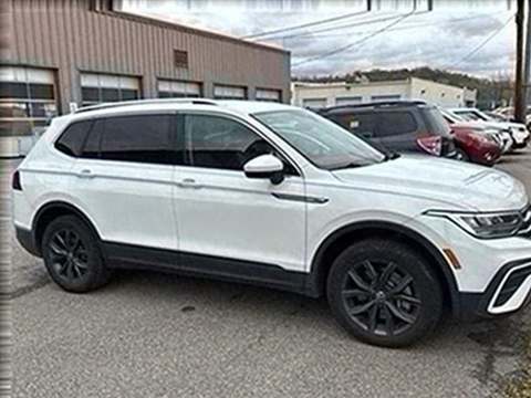 2022 Volkswagen Tiguan.