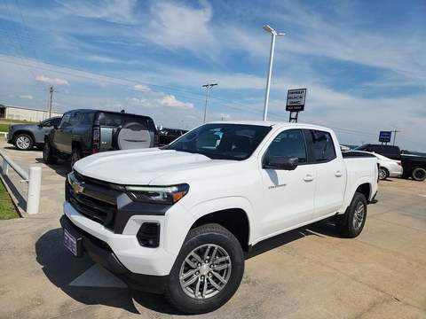 2024 Chevrolet Colorado.