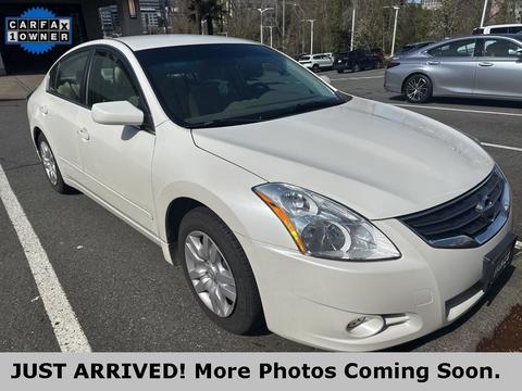 2011 Nissan Altima.