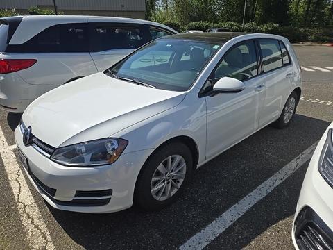 2015 Volkswagen Golf.