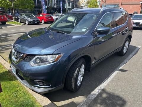 2016 Nissan Rogue.
