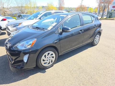 2016 Toyota Prius.