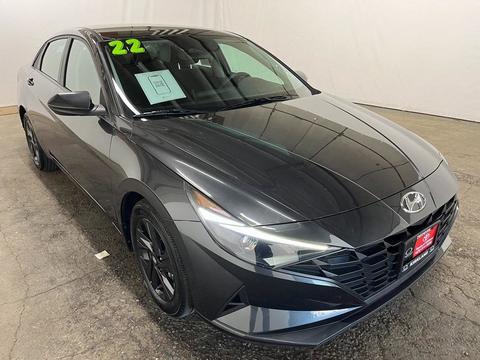 2022 Hyundai Elantra.