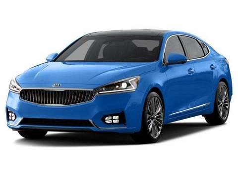 2017 Kia Cadenza.