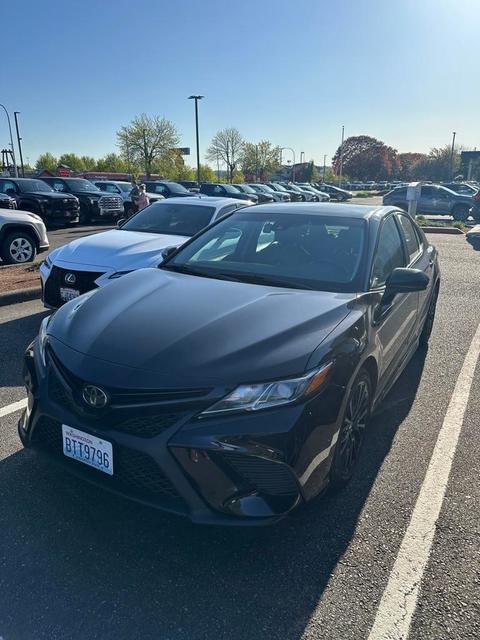 2019 Toyota Camry.