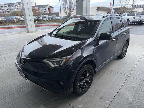 2017 Toyota RAV4.