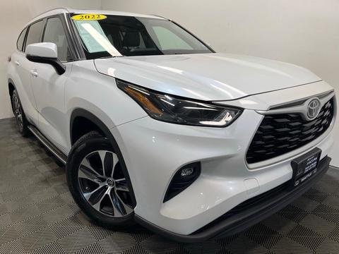 2022 Toyota Highlander.