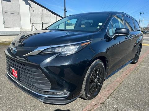2023 Toyota Sienna.