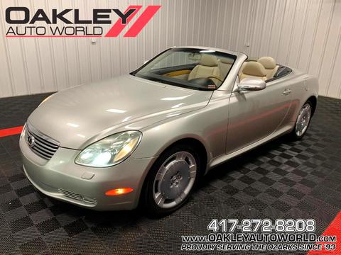 2002 Lexus SC.