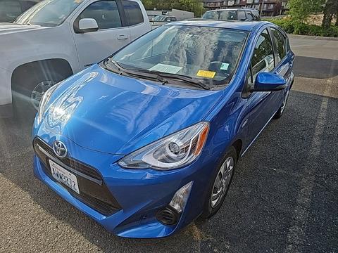 2015 Toyota Prius.