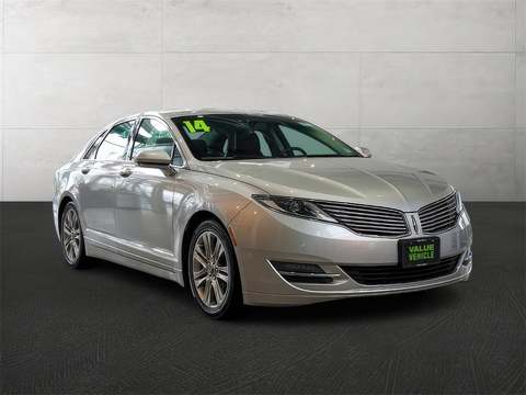 2014 Lincoln MKZ.
