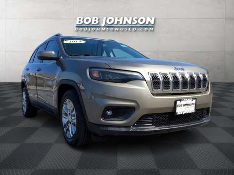 2019 Jeep Cherokee.