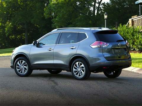 2016 Nissan Rogue.