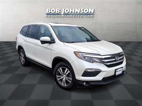 2016 Honda Pilot.