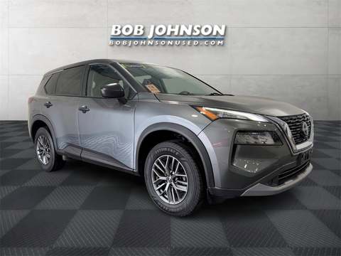 2022 Nissan Rogue.