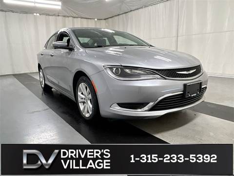 2015 Chrysler 200.
