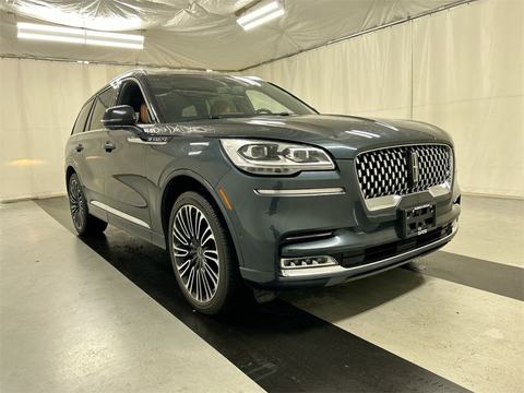 2023 Lincoln Aviator.