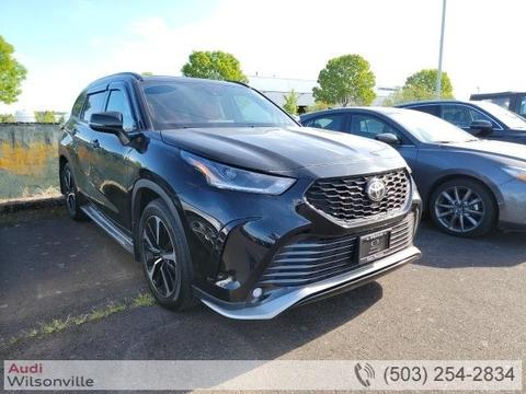 2022 Toyota Highlander.