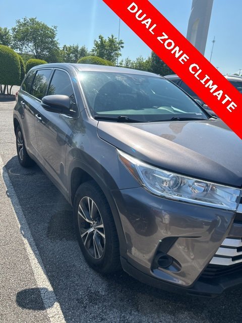 2019 Toyota Highlander.