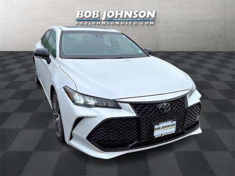 2019 Toyota Avalon.