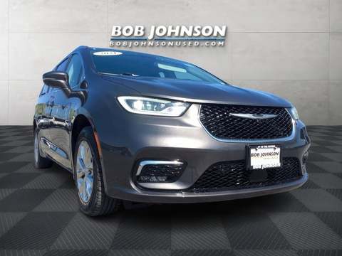 2021 Chrysler Pacifica.
