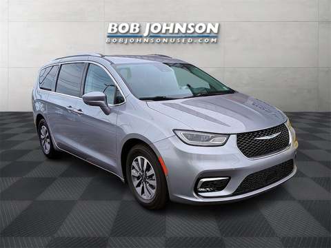 2021 Chrysler Pacifica.