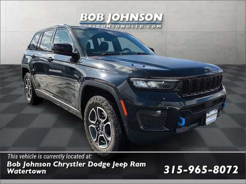 2023 Jeep Grand Cherokee.