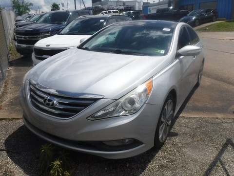 2014 Hyundai Sonata.