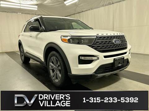 2022 Ford Explorer.
