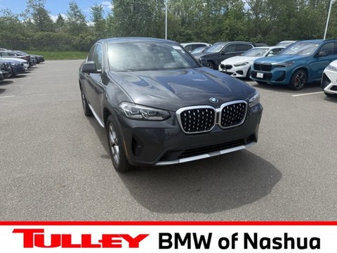 2025 BMW X4.