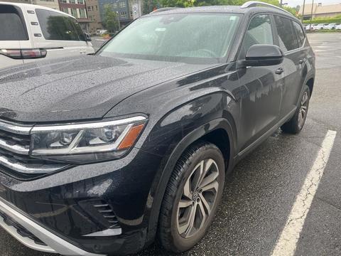2022 Volkswagen Atlas.