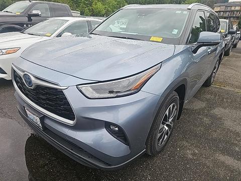 2021 Toyota Highlander.