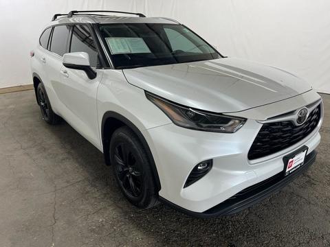 2022 Toyota Highlander.