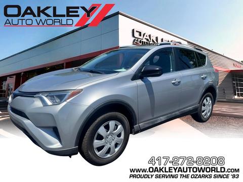 2016 Toyota RAV4.