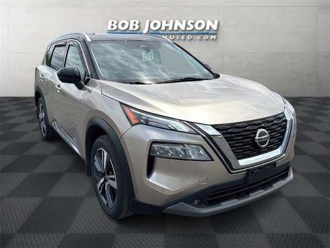 2021 Nissan Rogue.