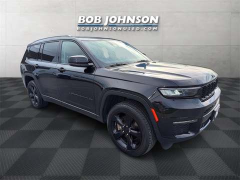 2022 Jeep Grand Cherokee.