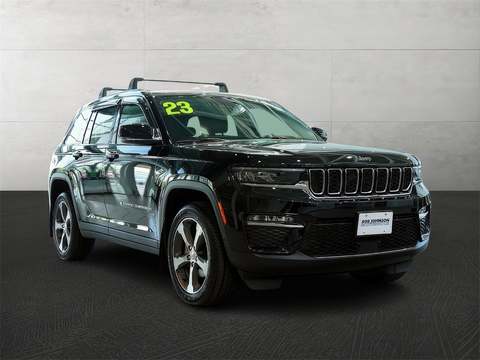 2023 Jeep Grand Cherokee.