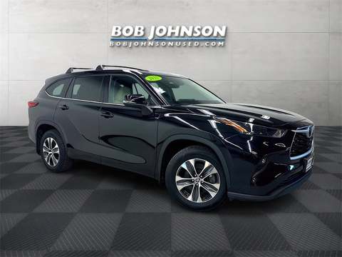 2022 Toyota Highlander.
