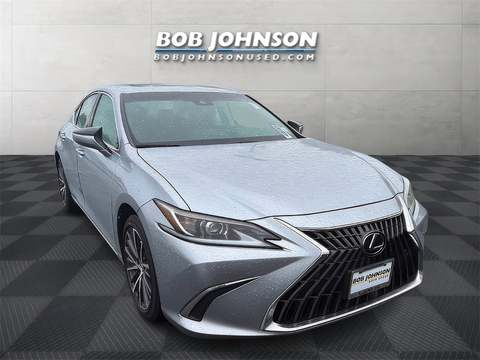 2024 Lexus ES.