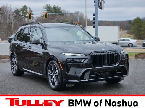2025 BMW X7.