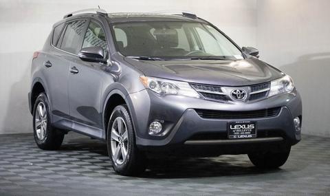 2015 Toyota RAV4.