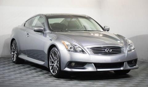 2011 Infiniti G37.