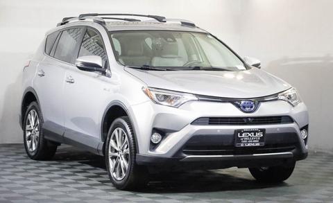 2018 Toyota RAV4.