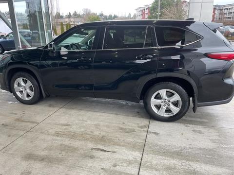 2022 Toyota Highlander.