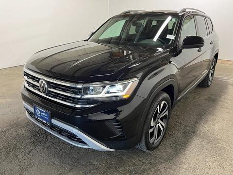 2022 Volkswagen Atlas.